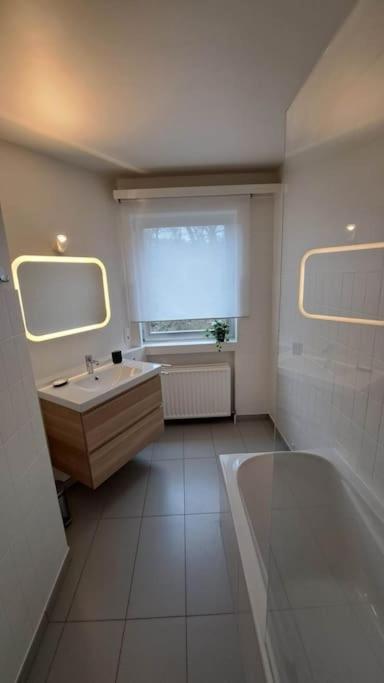 Ferienwohnung Chez La Baronne Brüssel Exterior foto